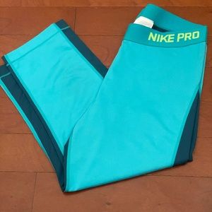 Nike pro active wear